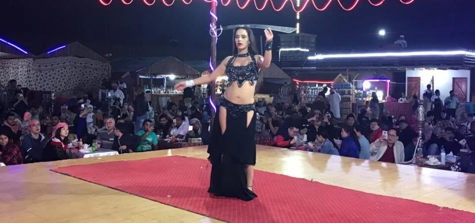 Evening Desert safari dubai-Belly dance